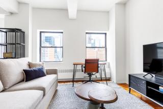 Chelsea 1BR w Gym nr Penn Station MSG NYC-528 - New York - 0