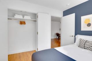 Chelsea 1BR w Balcony Doorman Gym NYC-158 - 1