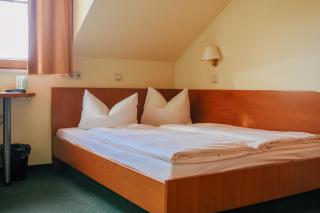 Landhotel Dresden - 7