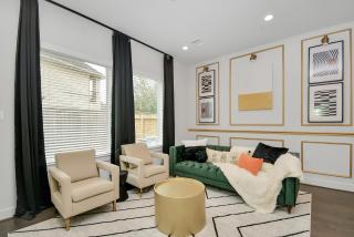 Emerald Palace - New, Modern 3BR Townhome close to downtown, NRG, Med Ctr - Houston - 7