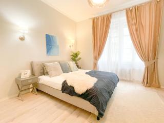 Downtown Deak-Ferris Wheel Luxury Home - Budapest - 4