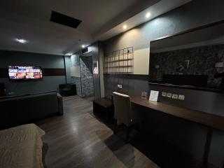 Athina Airport Hotel - Thermi - 8