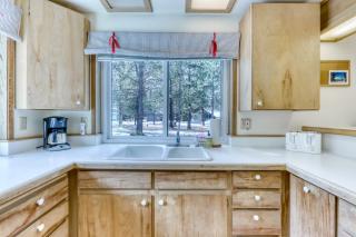 Mt View Lane 7 | Discover Sunriver - Sunriver - 2