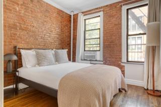 Hip E Village 2BR w WD nr L Train NYC-824 - New York - 4