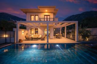 Havuzlu korunaklı jakuzili villa - Fethiye - 7