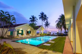 Shangrela Beach Resort by ARK - 8