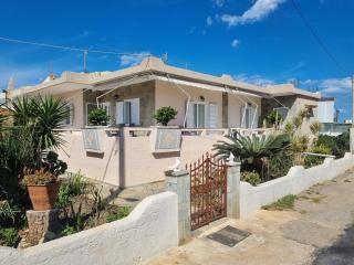 The Sunny Terrace House - Gournes - 0