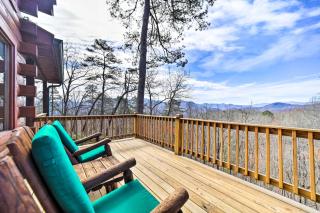 Smoky Mountain Cabin Rental with Hot Tub and Fire Pit! - Bryson City - 9
