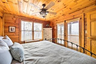 Smoky Mountain Cabin Rental with Hot Tub and Fire Pit! - Bryson City - 2