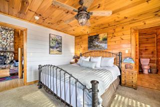 Smoky Mountain Cabin Rental with Hot Tub and Fire Pit! - Bryson City - 1
