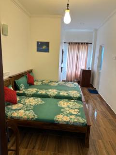 LAKMI'S - Nuwara Eliya - 1