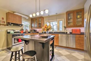 Hadley Vacation Rental 24 Mi to Springfield! - 5