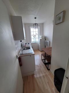 Sea View flat 4 fast WIFI & FREE parking - Scarborough - 4