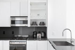 FiDi 1BR w WD Elevator nr World Trade Center NYC-535 - New York - 4