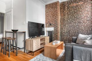 Sleek Nolita 1BR w wd nr Soho NYC-891 - New York - 0