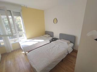 2 bedrooms & salon, La Défense, Metro, Parking - Courbevoie - 5