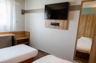 B&B HOTEL Pau Lescar - 2