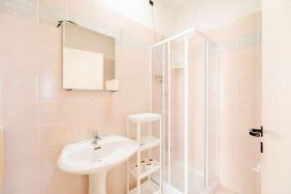 R10 - trilocale a 20 mt dalla spiaggia - 2