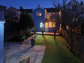 Lobster Cottage - Stylish 3 Bedroom Cottage in heart of Tenby Town, Pembrokeshire - 1