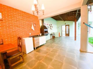 Casa confortável com churrasqueira na Granja Viana - 6