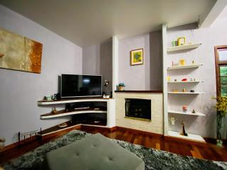 Casa confortável com churrasqueira na Granja Viana - 1