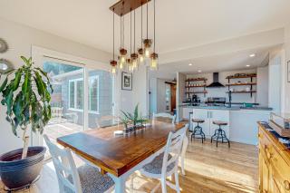 The Spruce Home - Langley - 2