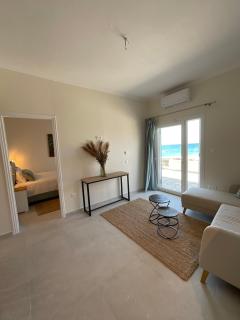 Nereides Suites - Agios Gordios - 0