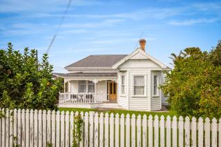 4Bed Spacious Villa in Chatswood - Auckland - 0