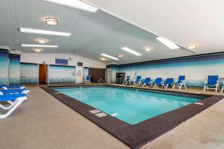 SureStay Plus Hotel by Best Western Salmon Arm - 1