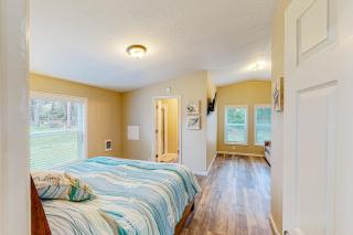 Wygant Road Retreat - Coos Bay - 1