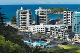 Oceanside Apartment with Iconic Views - Mount Maunganui - 9