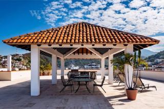 Ocean view 2Br Condo-Balcony-Beach-Pool - 9