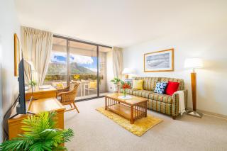 Great Diamond Head Views, 2BR Condo with Free Parking! - Honolulu - 0