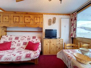 Studio lumineux au pied des pistes avec balcon - Idéal pour 2 personnes - FR-1-344-666 - 2