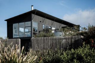 Moonbird Beach Shack ~ Ocean Escape - Beaumaris Tasmania - 0
