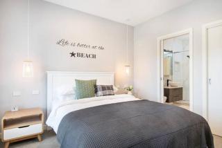 Family Tides Beach House - Rosebud - 1