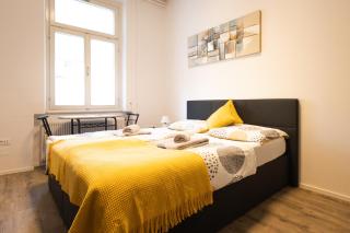 Epicenter - rooms & terrace - Lubiana - 0