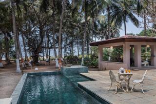 SaffronStays Bay Watch, Palghar - beachfront pool villa at Kelwa Beach - Māhīm - 7