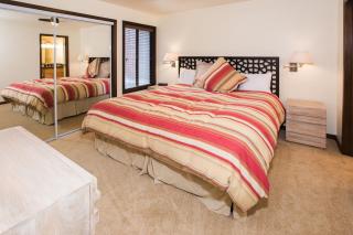 Three Kings 37 condo - 5