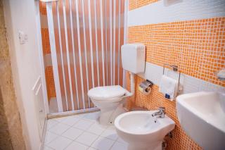 Xenia Home and Selene Home 200m From Sea Apartments - Syracuse - 3