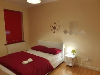 AMH Hotel - Greenford Station - Northolt - 0