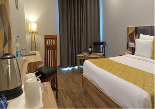 Hotel Square One by D'Polo Dharamshala - Dharamshala - 3