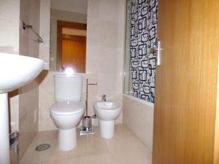 Spacious Apartment Portimão with Balcony - 3