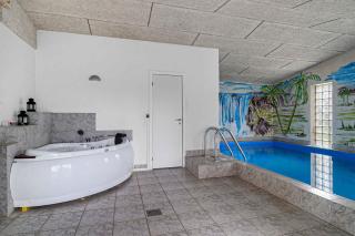 Nice Pool House On Scenic Møn - 9