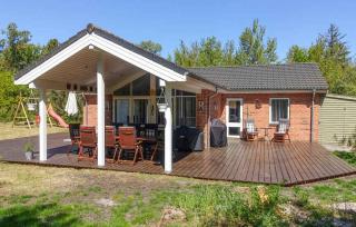 Cozy Newer Large Holiday Home In Snogebæk - Neksø - 3