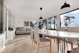 Amazing Holiday Home With View At The Water - Vig - 6