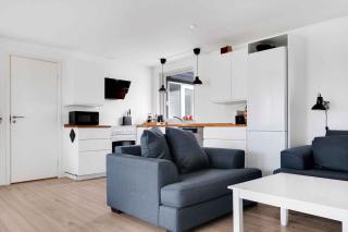 Amazing Holiday Home With View At The Water - 5