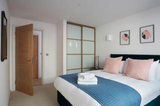 Hammersmith Mews by Viridian Apartments - 2