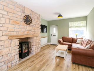 Babbling Brook Cottage - Stoney Middleton - 0