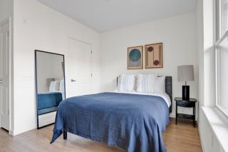 Studio w WD Gym Rooftop Steps from T stop BOS-534 - 3